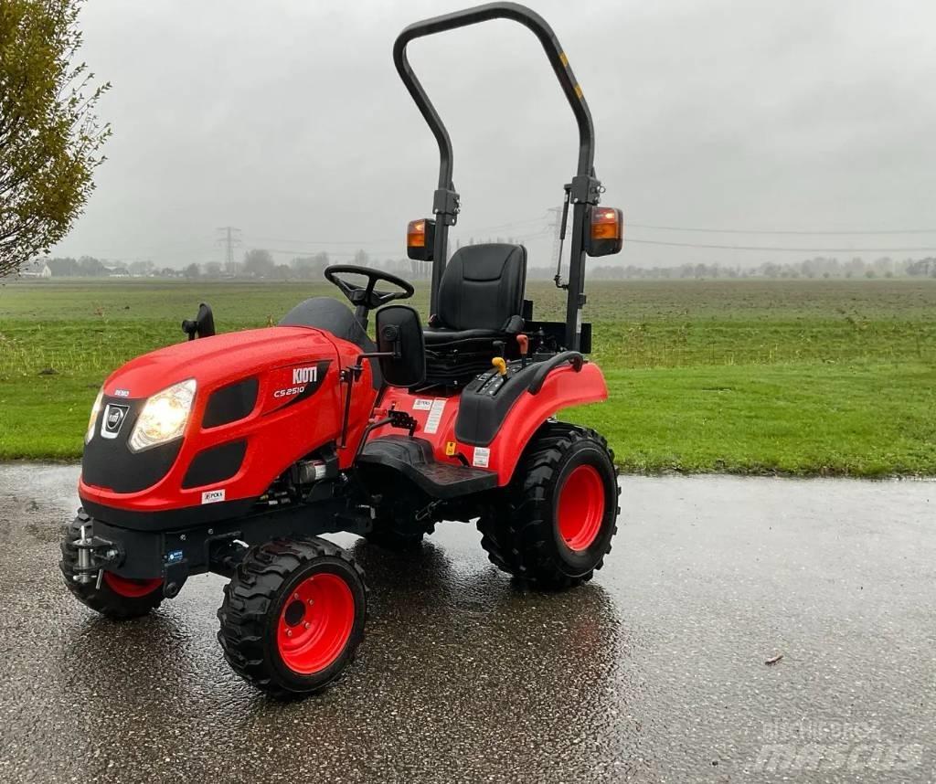 Kioti CS2510 Traktorok
