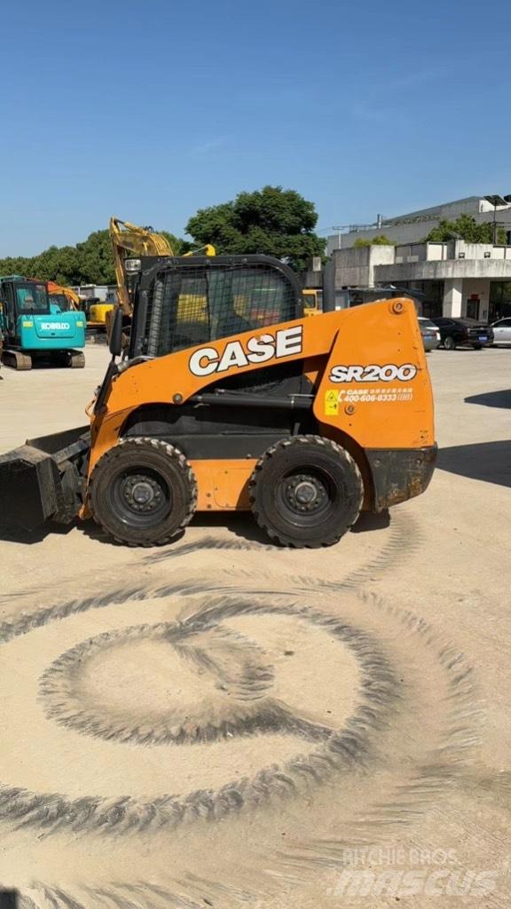 CASE SR 200 Kompaktrakodók