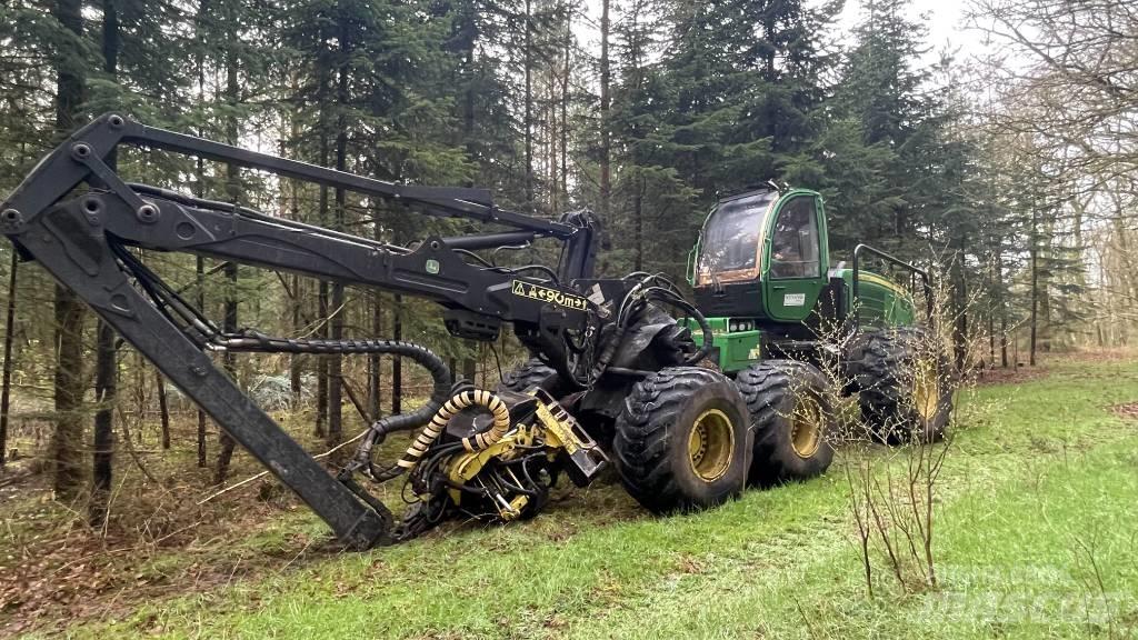 John Deere 1470 E Betakarítók