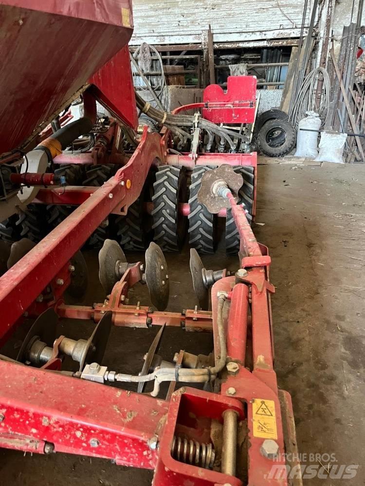 Horsch Pronto 3 DC Vetőgépek