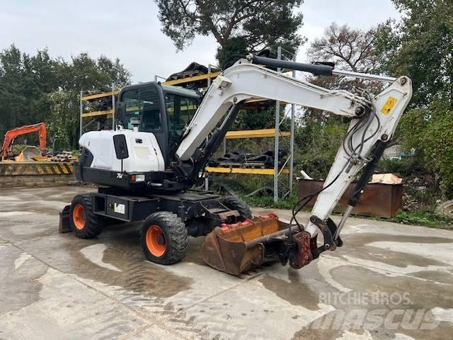 Bobcat E 57 W Gumikerekes kotrók