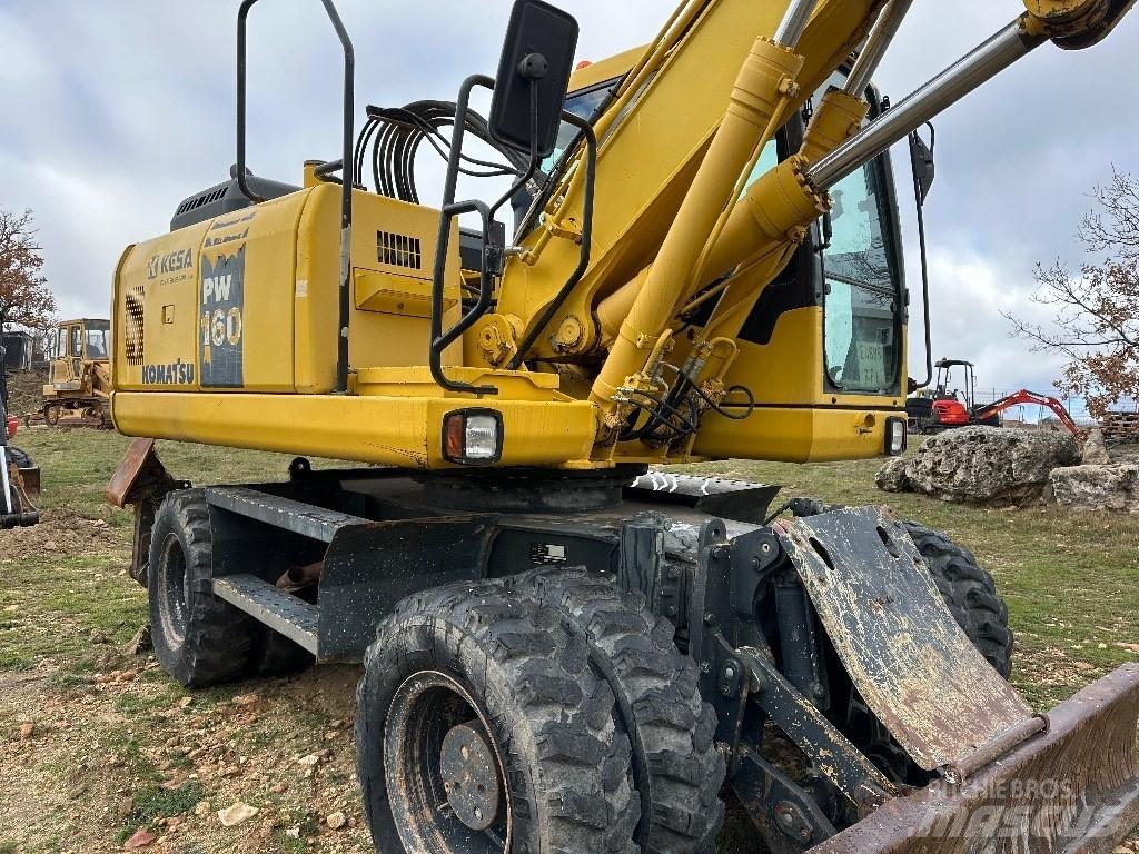 Komatsu PW 160-7E0 Gumikerekes kotrók