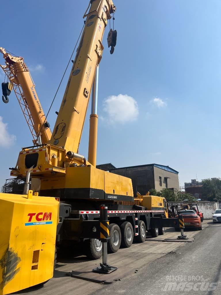 TCM FD250 Teleszkópos rakodók