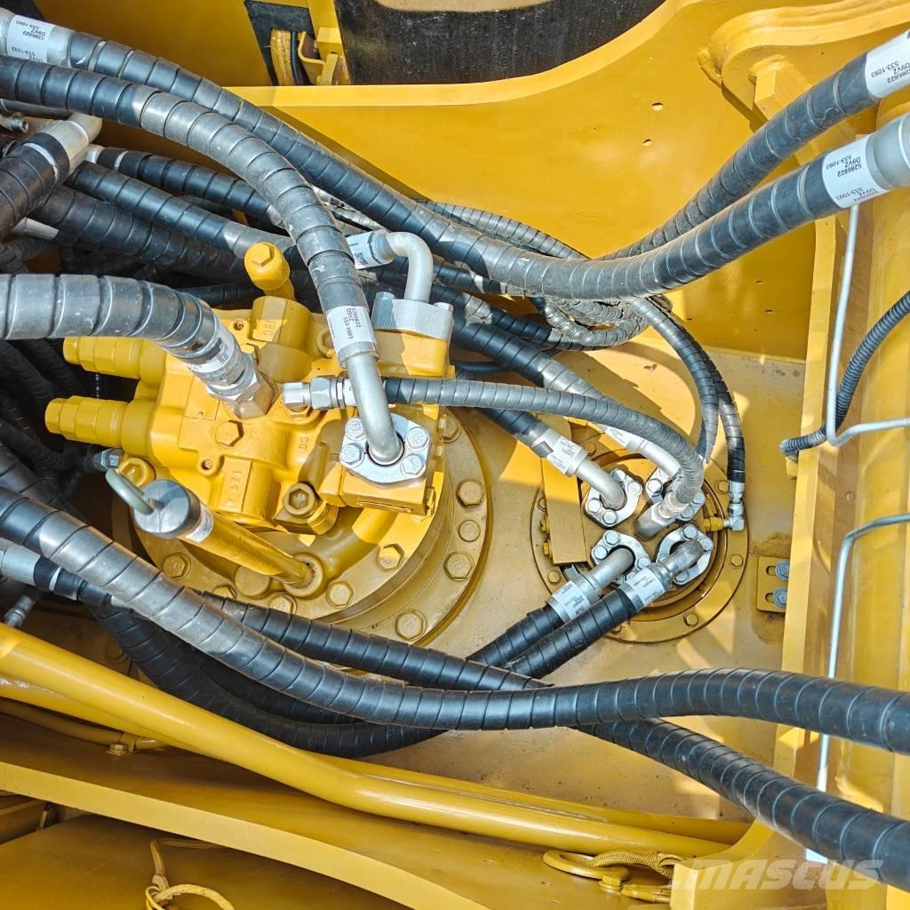 CAT 320D2L Lánctalpas kotrók