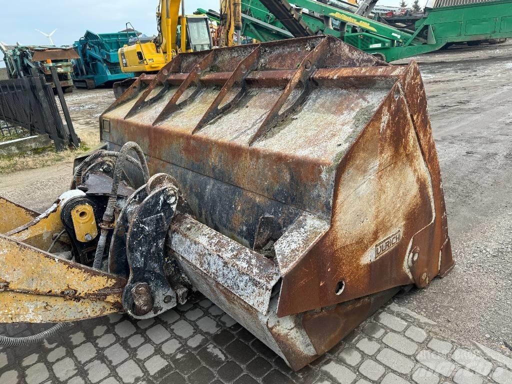 CAT 950M HighLift Gumikerekes homlokrakodók