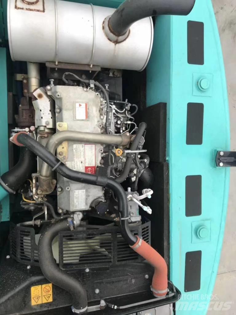 Kobelco SK 200 Lánctalpas kotrók