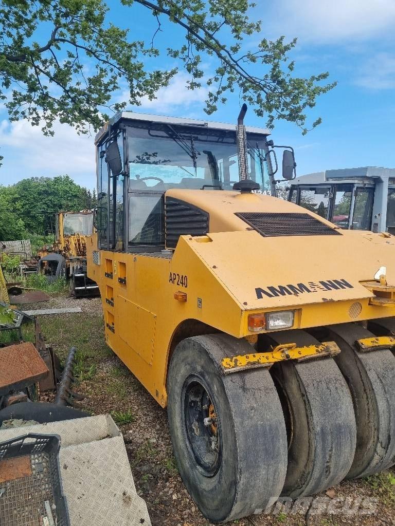 Ammann AP 240 Pneumatikus kerekes hengerek