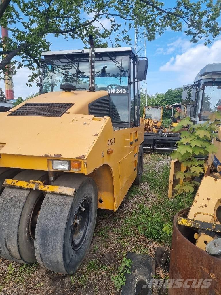 Ammann AP 240 Pneumatikus kerekes hengerek