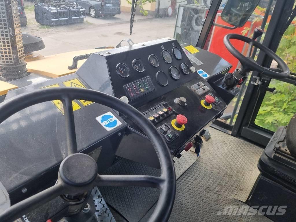Ammann AP 240 Pneumatikus kerekes hengerek
