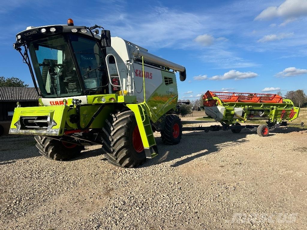 CLAAS Tucano 320 Kombájnok