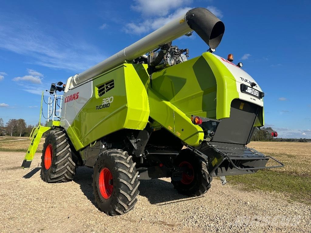CLAAS Tucano 320 Kombájnok