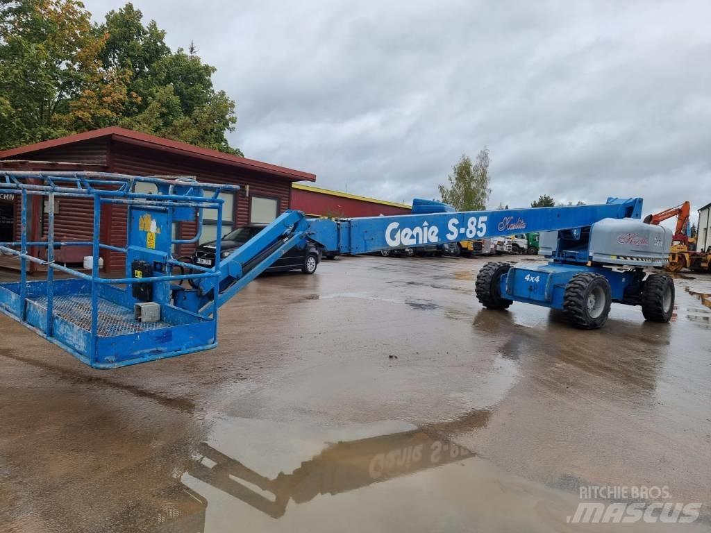 Genie S 85 4WD Teleszkópos emelők