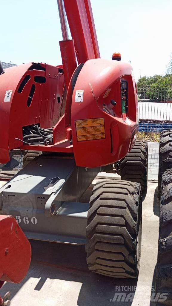 JLG 450 AJS II Karos emelők