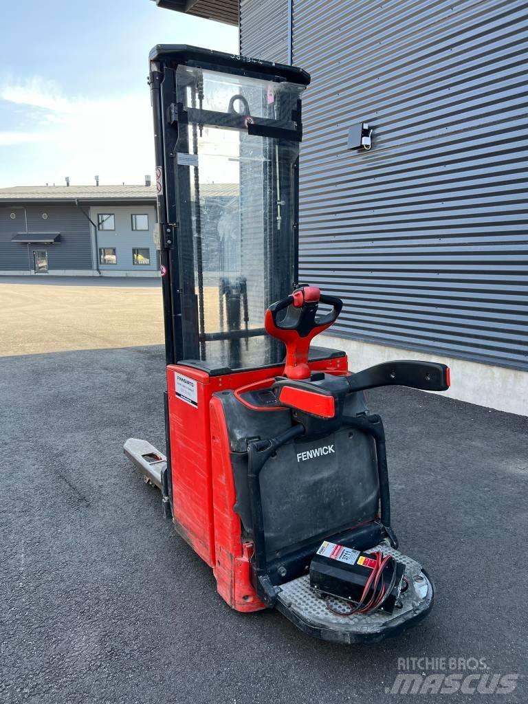 Linde L16AP Elektromos gyalogkíséretű targoncák