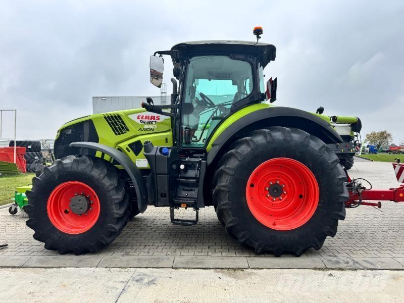 CLAAS AXION 830 Traktorok