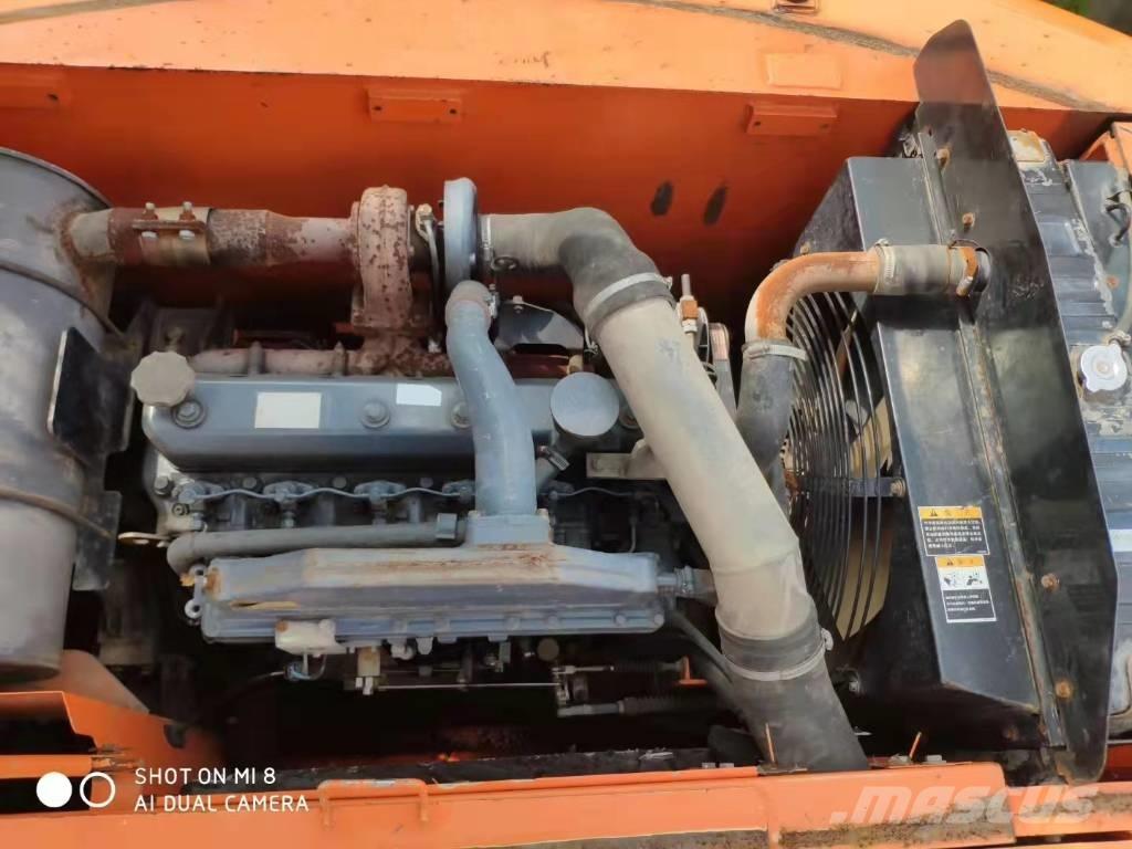 Doosan DH210W-7 Gumikerekes kotrók