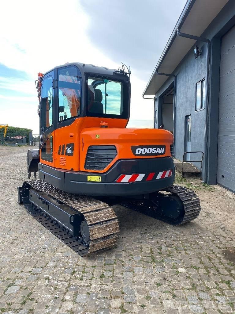 Doosan DX 85 R-3 Közepes (midi) kotrók 7 t - 12 t