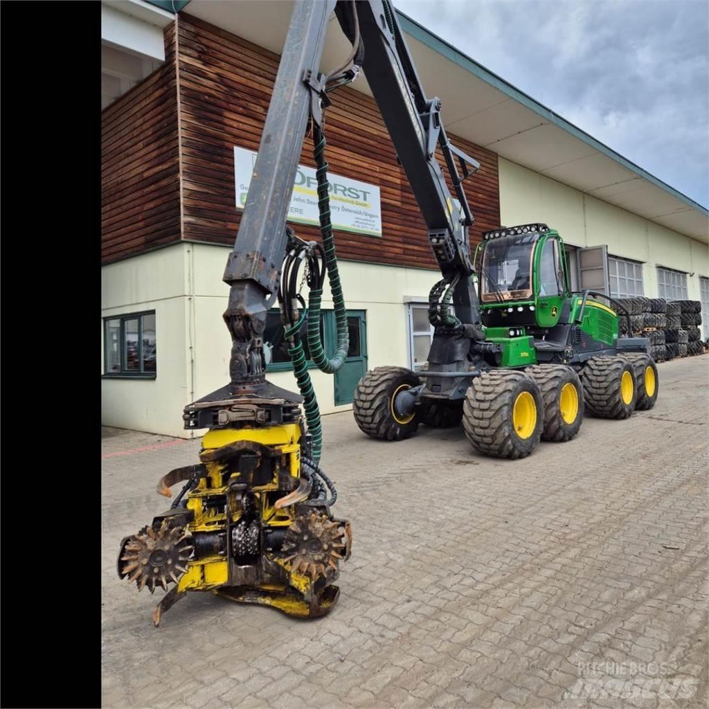 John Deere 1170 G Betakarítók