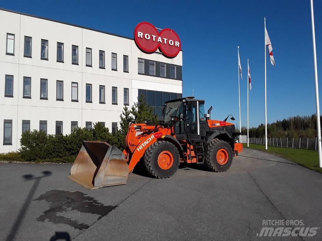 Hitachi ZW180-6 Gumikerekes homlokrakodók