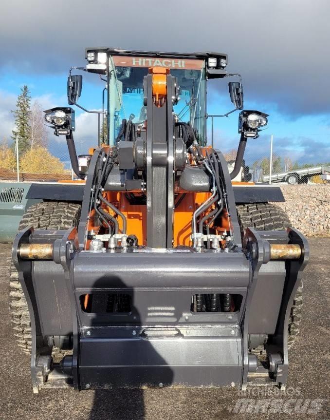 Hitachi ZW180-7 Gumikerekes homlokrakodók