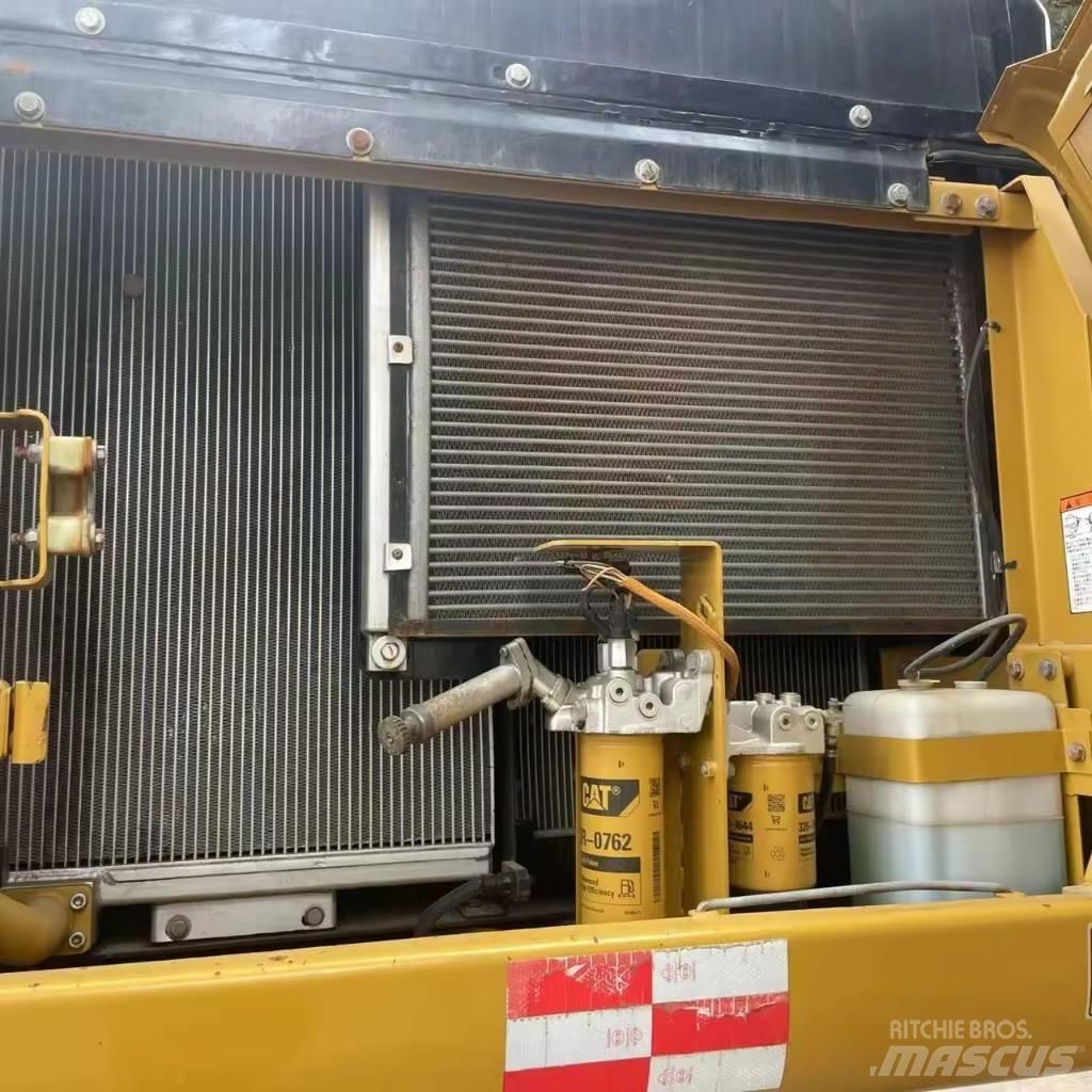 CAT 336 D Lánctalpas kotrók