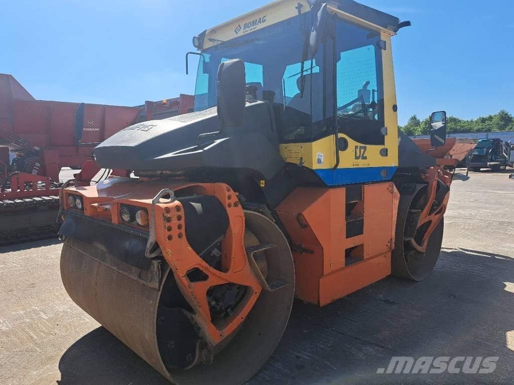 Bomag BW174 AP-4 AM Ikerdobos hengerek