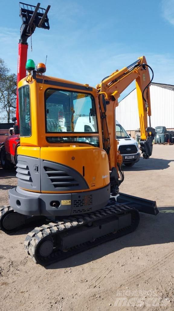 Hyundai X30Z-9AK Közepes (midi) kotrók 7 t - 12 t