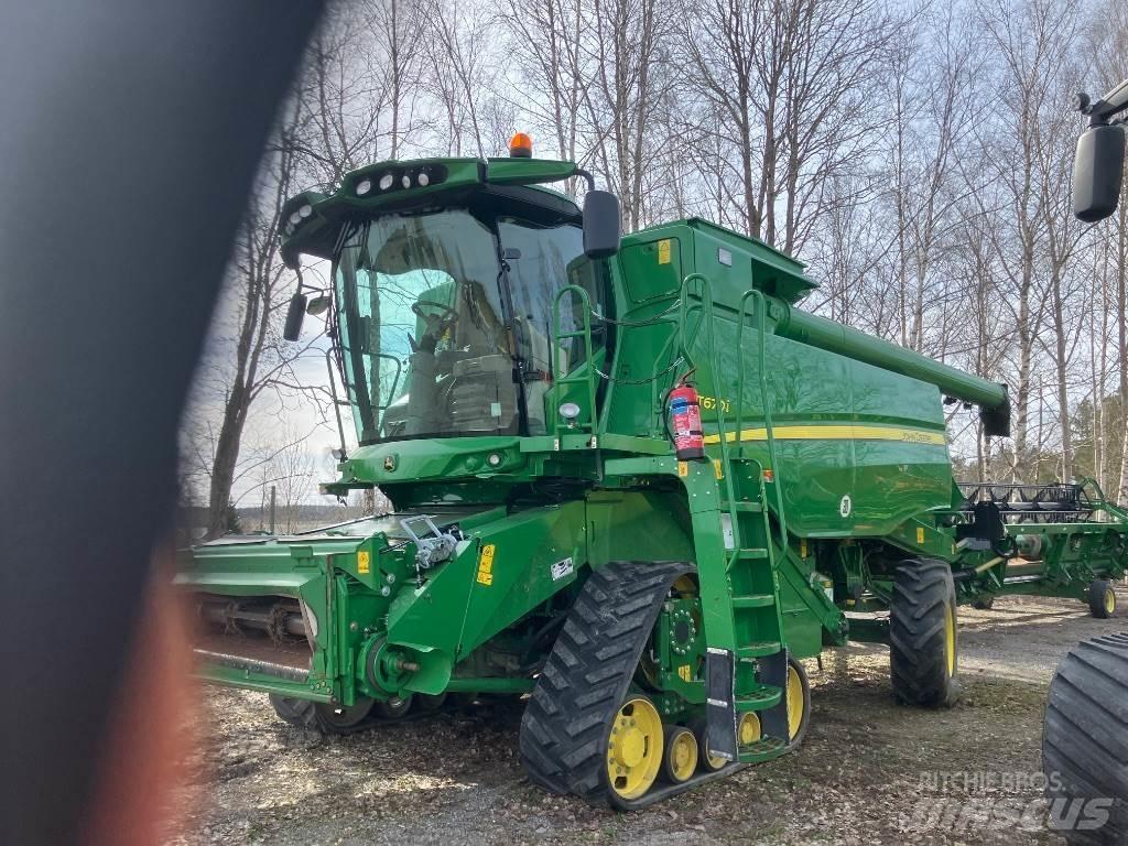 John Deere 670i Kombájnok