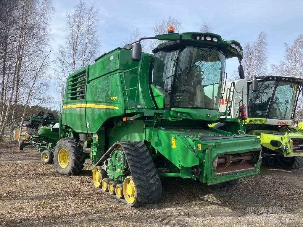 John Deere 670i Kombájnok