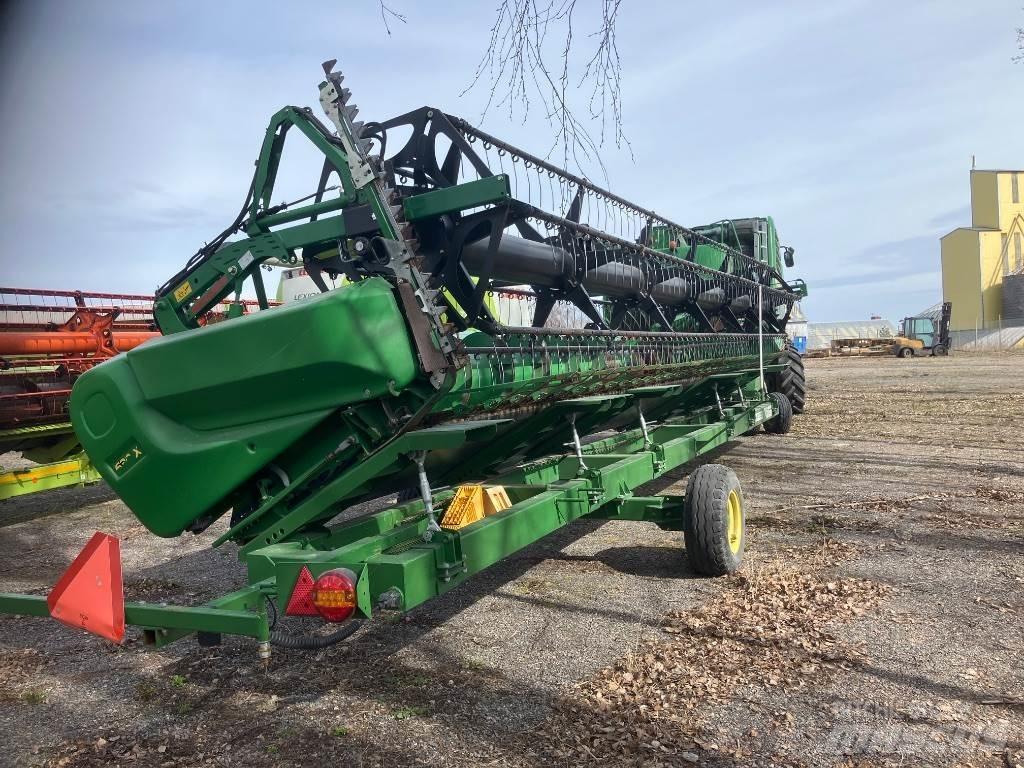 John Deere 670i Kombájnok