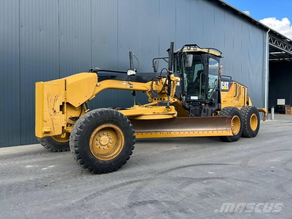 CAT 140M Gréderek