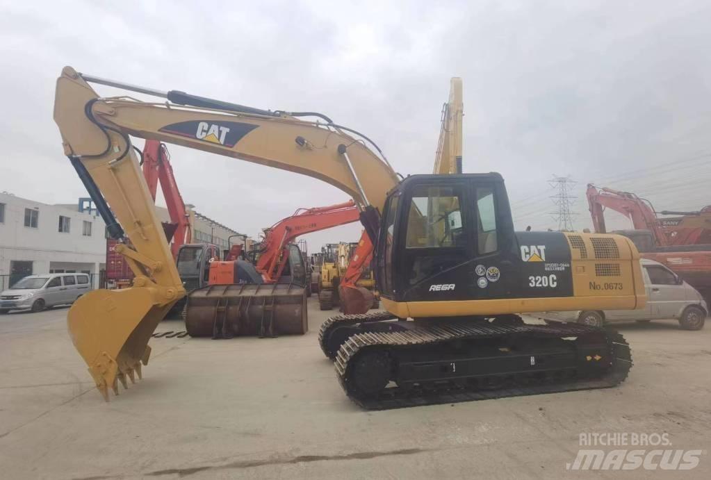 CAT 320 C Lánctalpas kotrók