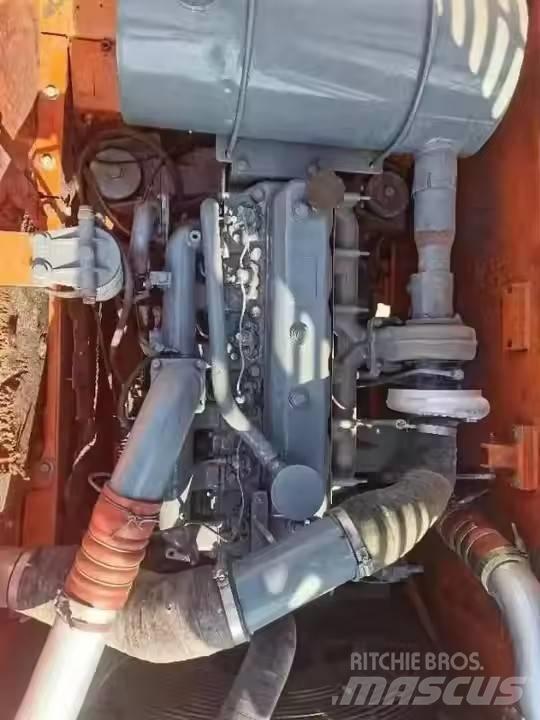 Doosan DX225LC Lánctalpas kotrók