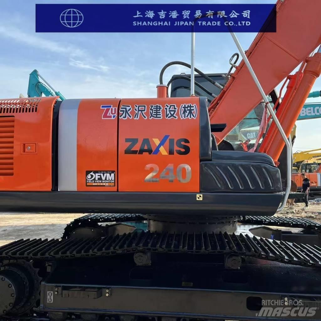 Hitachi ZX 240 Lánctalpas kotrók