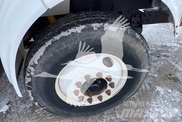 Altec AM900 Teherautóra szerelt emelők és állványok