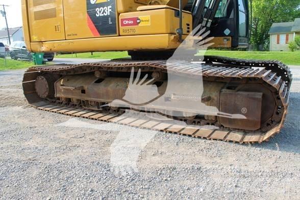 CAT 323FL Lánctalpas kotrók