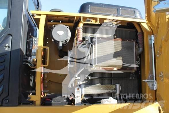 CAT 323FL Lánctalpas kotrók