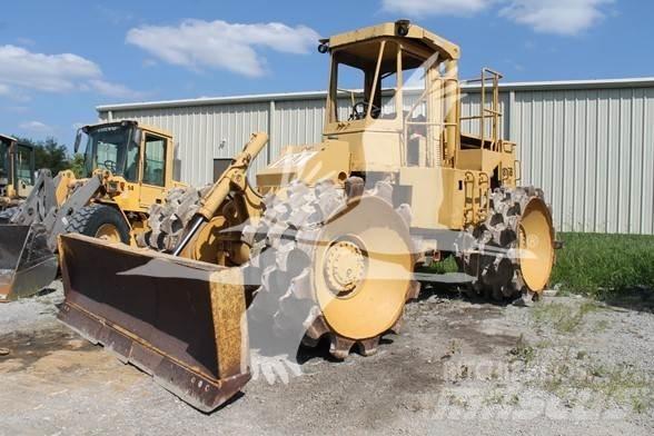 CAT 815B Egydobos hengerek