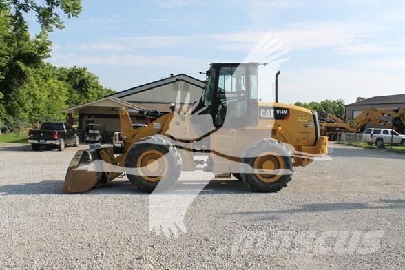 CAT 914M Gumikerekes homlokrakodók