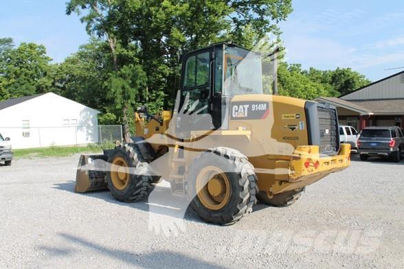 CAT 914M Gumikerekes homlokrakodók