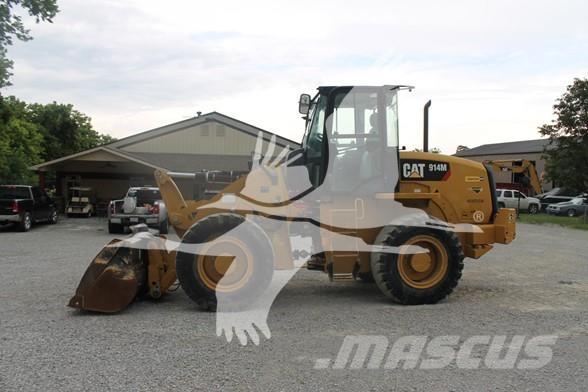 CAT 914M Gumikerekes homlokrakodók