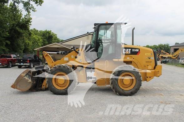 CAT 914M Gumikerekes homlokrakodók