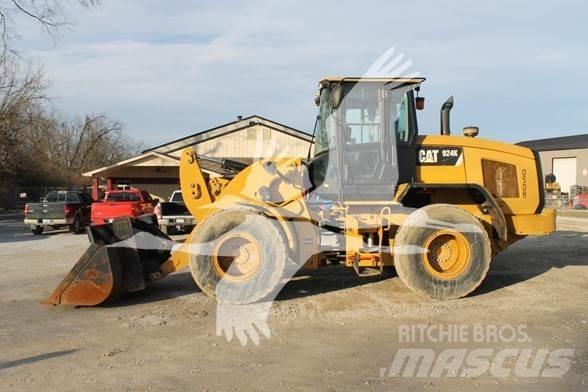 CAT 924K Gumikerekes homlokrakodók