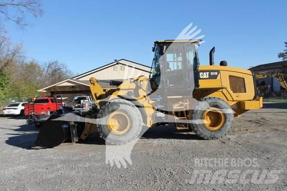 CAT 924K Gumikerekes homlokrakodók