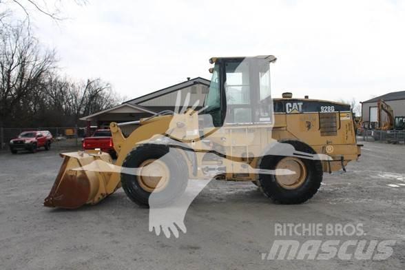 CAT 928G Gumikerekes homlokrakodók