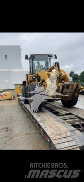 CAT 928G Gumikerekes homlokrakodók