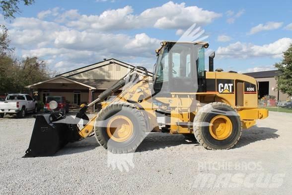 CAT 930G Gumikerekes homlokrakodók