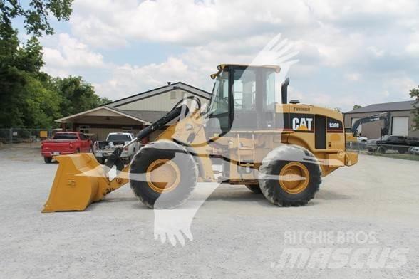 CAT 930G Gumikerekes homlokrakodók