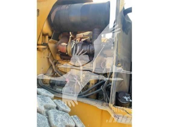 CAT 938G II Gumikerekes homlokrakodók