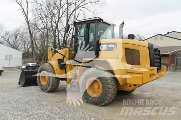 CAT 938M Gumikerekes homlokrakodók